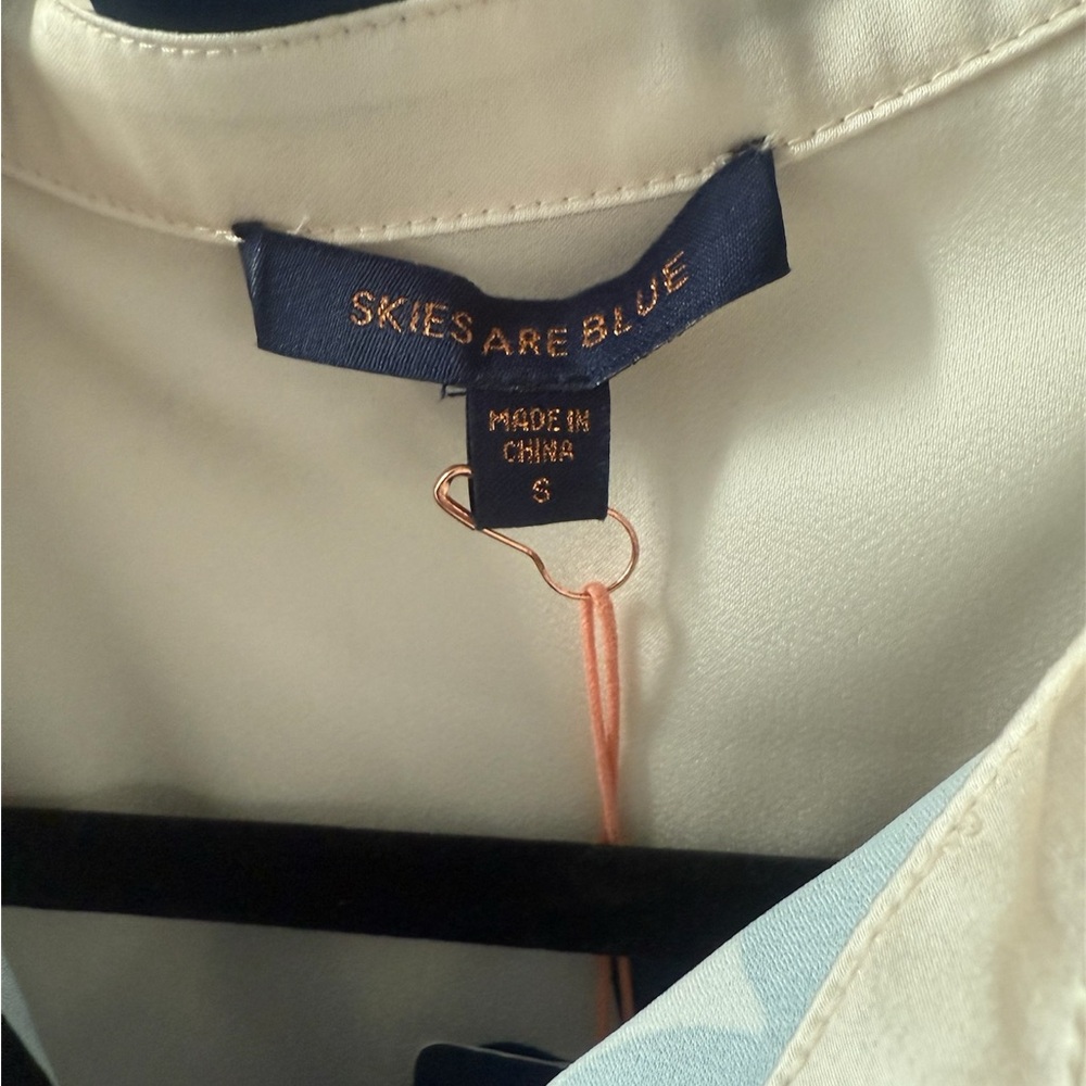 NWT Skies Are Blue Ivory-Navy Blouse - Size S - Picture 4 of 7